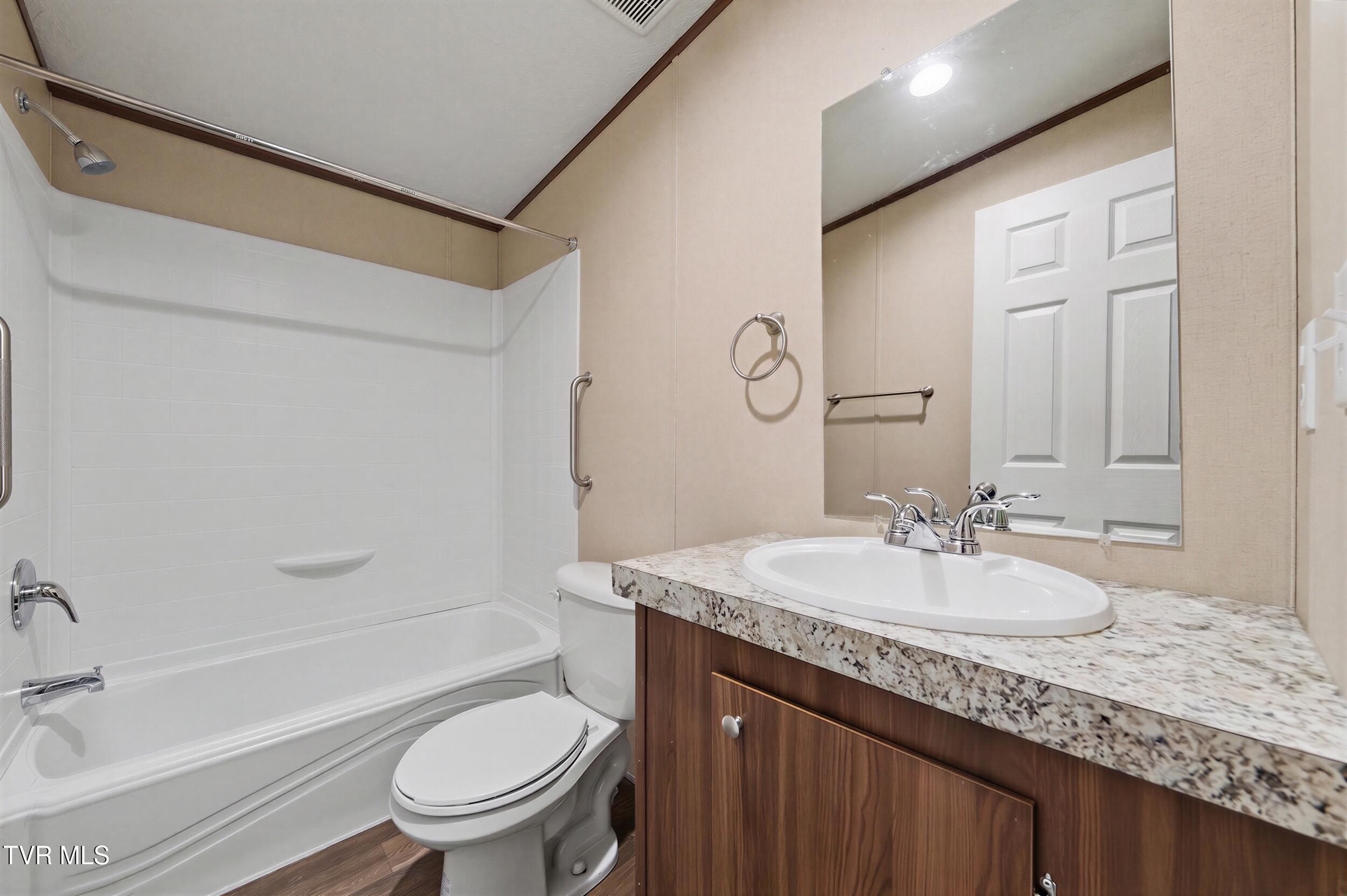 6730 Gap Creek Road Bulls Gap, TN 37711 - Photo 14 of 21 Primary bathroom