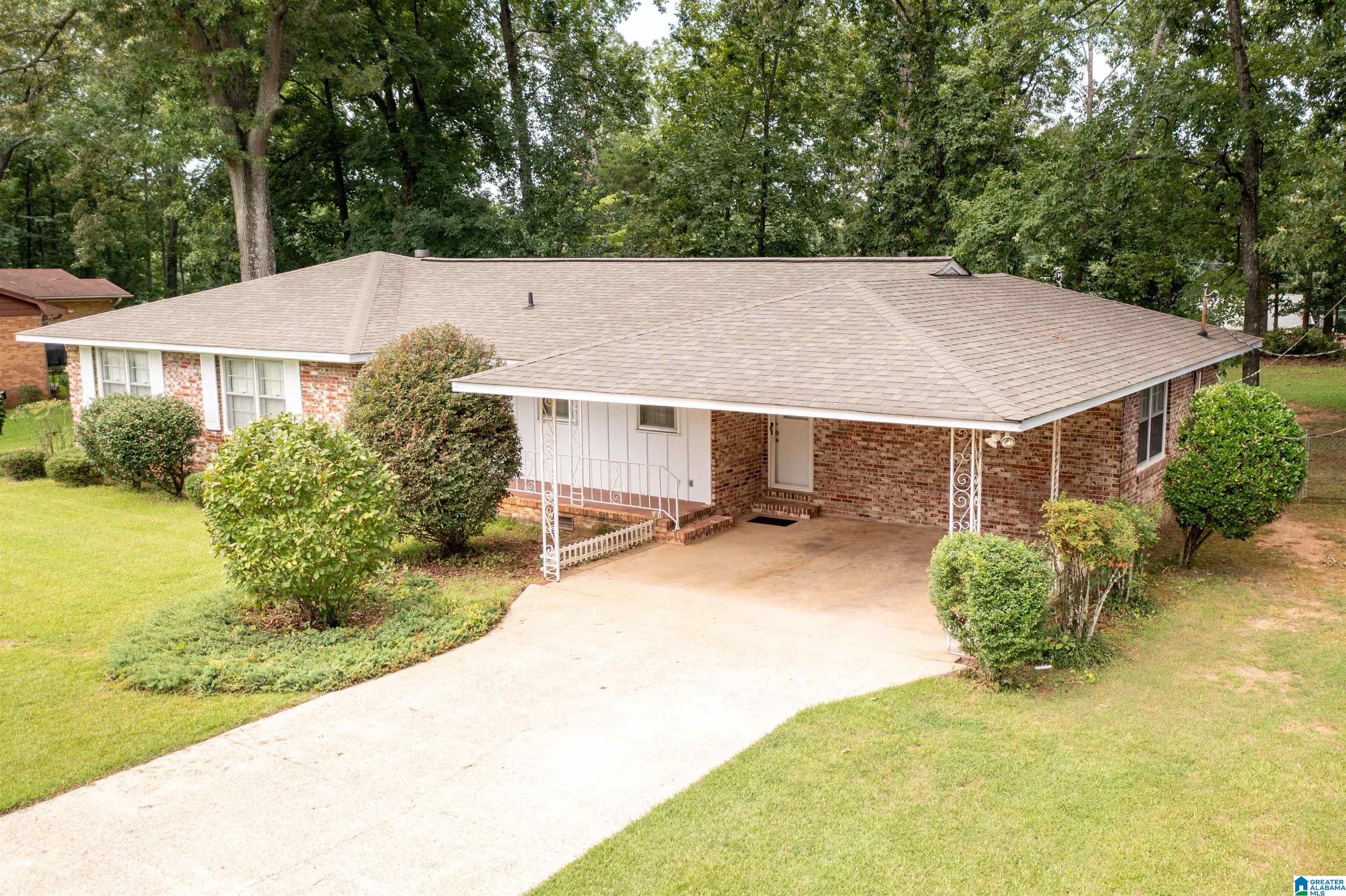 1016 Conger Road Anniston, AL 36207 - Photo 1 of 17