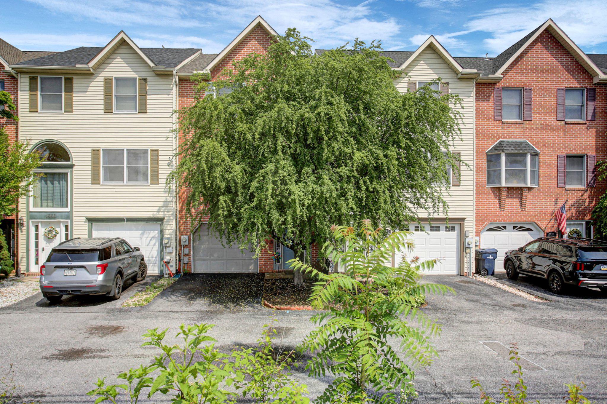 1557 Brechbill Road Chambersburg, PA 17202 - Photo 2 of 33 Second front view