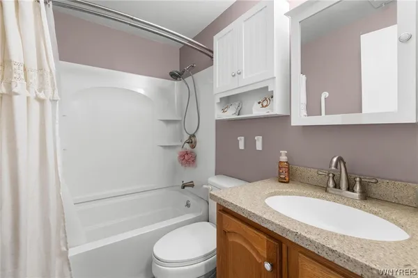 $149,900 | 70A Foxberry Drive, Unit A, Amherst, NY 14068