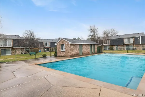 $149,900 | 70A Foxberry Drive, Unit A, Amherst, NY 14068