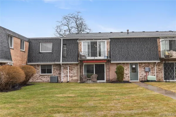 $149,900 | 70A Foxberry Drive, Unit A, Amherst, NY 14068