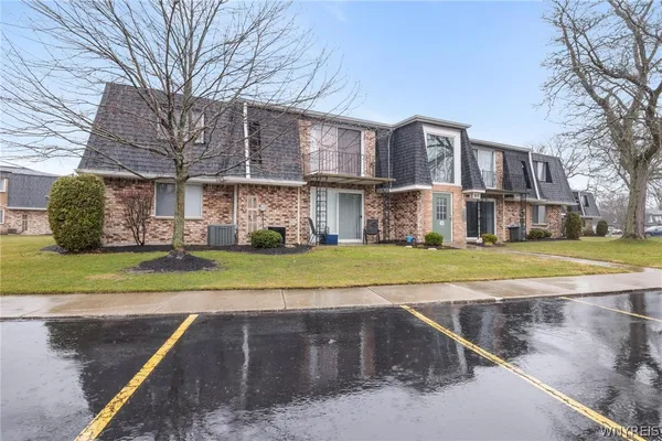 $149,900 | 70A Foxberry Drive, Unit A, Amherst, NY 14068