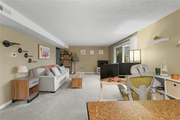 $149,900 | 70A Foxberry Drive, Unit A, Amherst, NY 14068