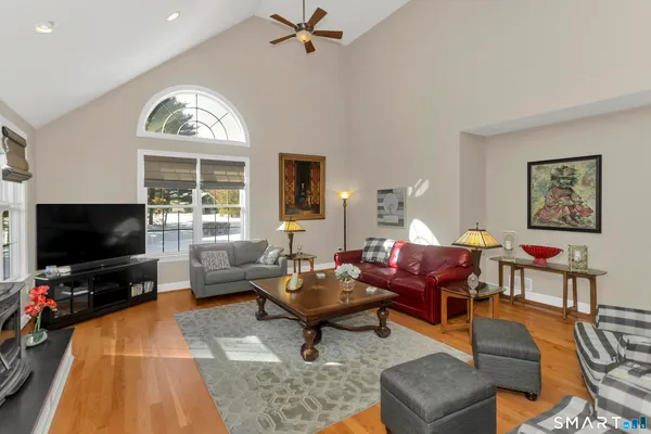 $775,000 | 84 Bobolink Lane, Somers, CT 06071