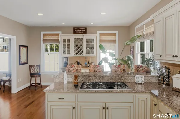 $775,000 | 84 Bobolink Lane, Somers, CT 06071