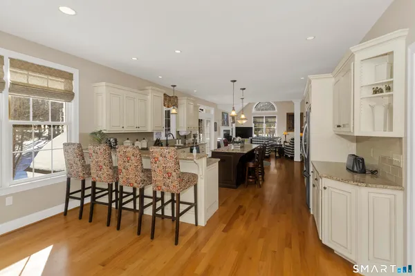 $775,000 | 84 Bobolink Lane, Somers, CT 06071