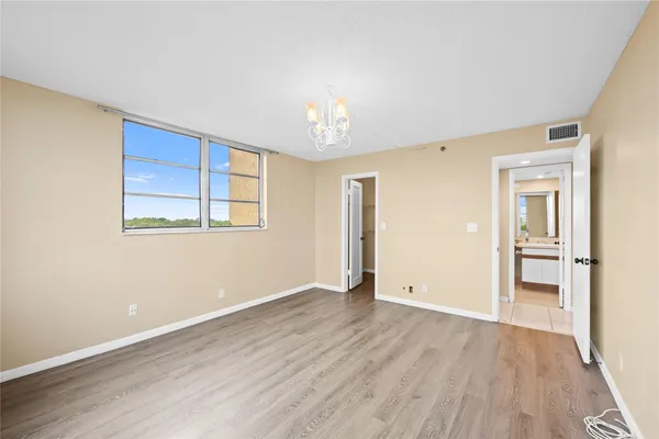 $2,200 | 3300 West Rolling Hills Circle, Unit 610, Davie, FL 33328