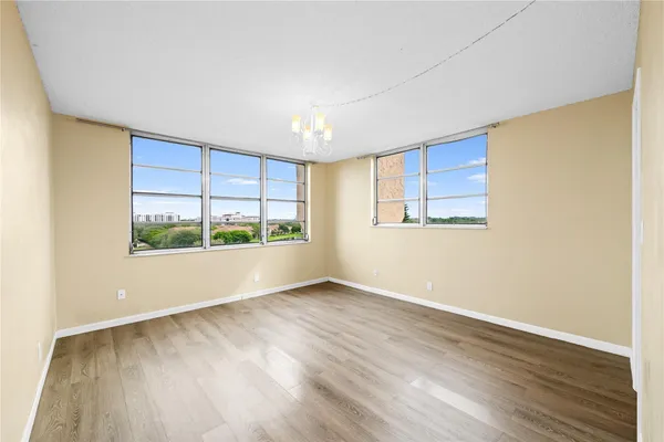 $2,200 | 3300 West Rolling Hills Circle, Unit 610, Davie, FL 33328