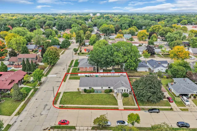 $430,000 | 4820 71st Street, Kenosha, WI 53142