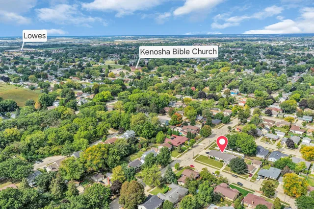 $430,000 | 4820 71st Street, Kenosha, WI 53142