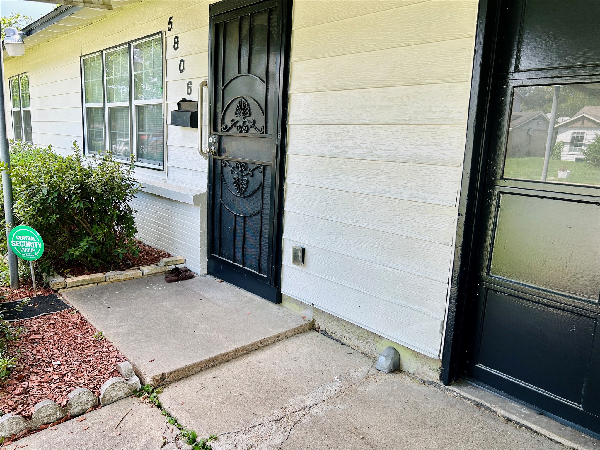 5806 Beldart Street Houston, TX 77033 - Photo 2 of 23 a view of a door of the house