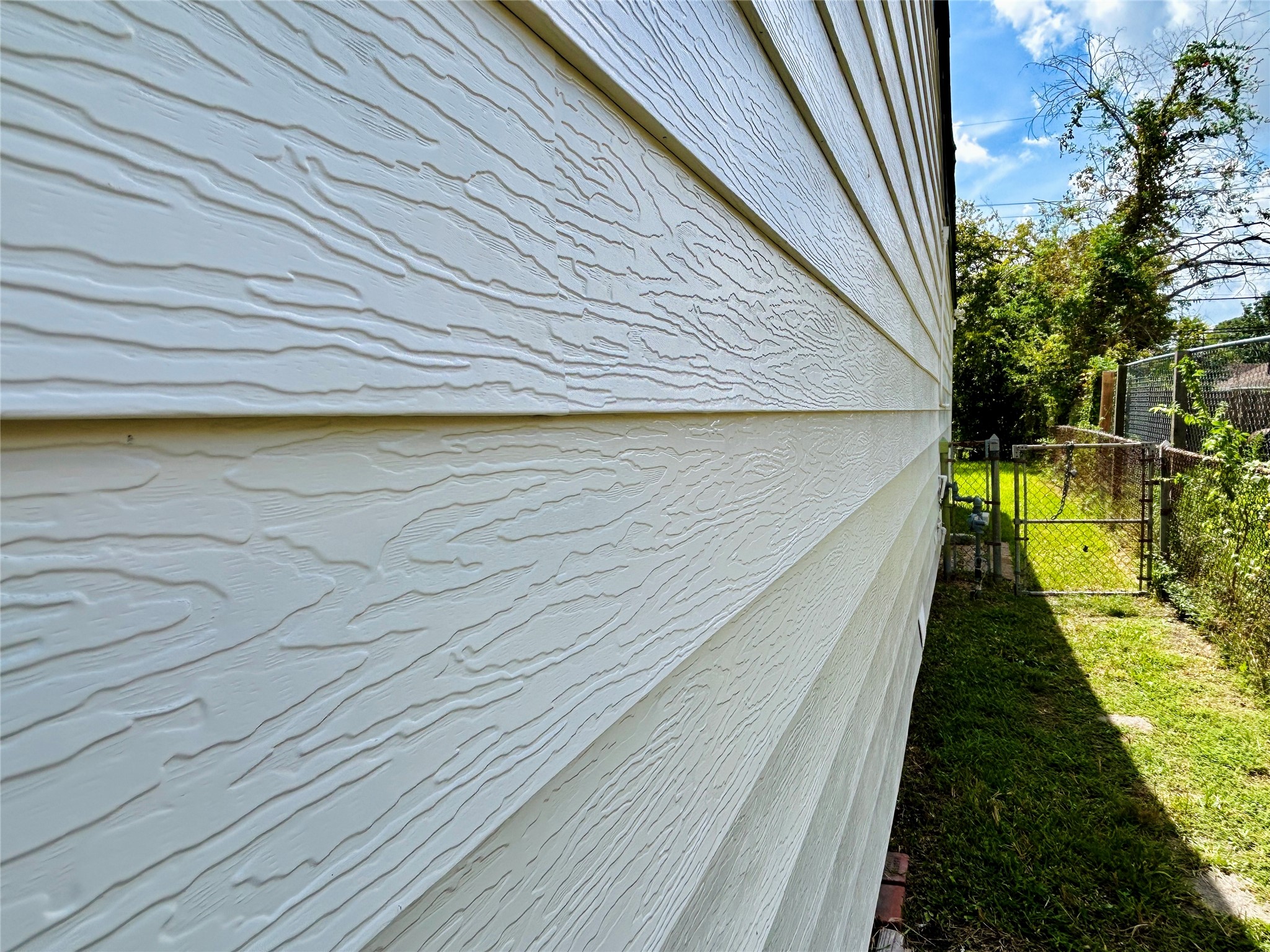 5806 Beldart Street Houston, TX 77033 - Photo 6 of 23 a view of swimming pool with seating space
