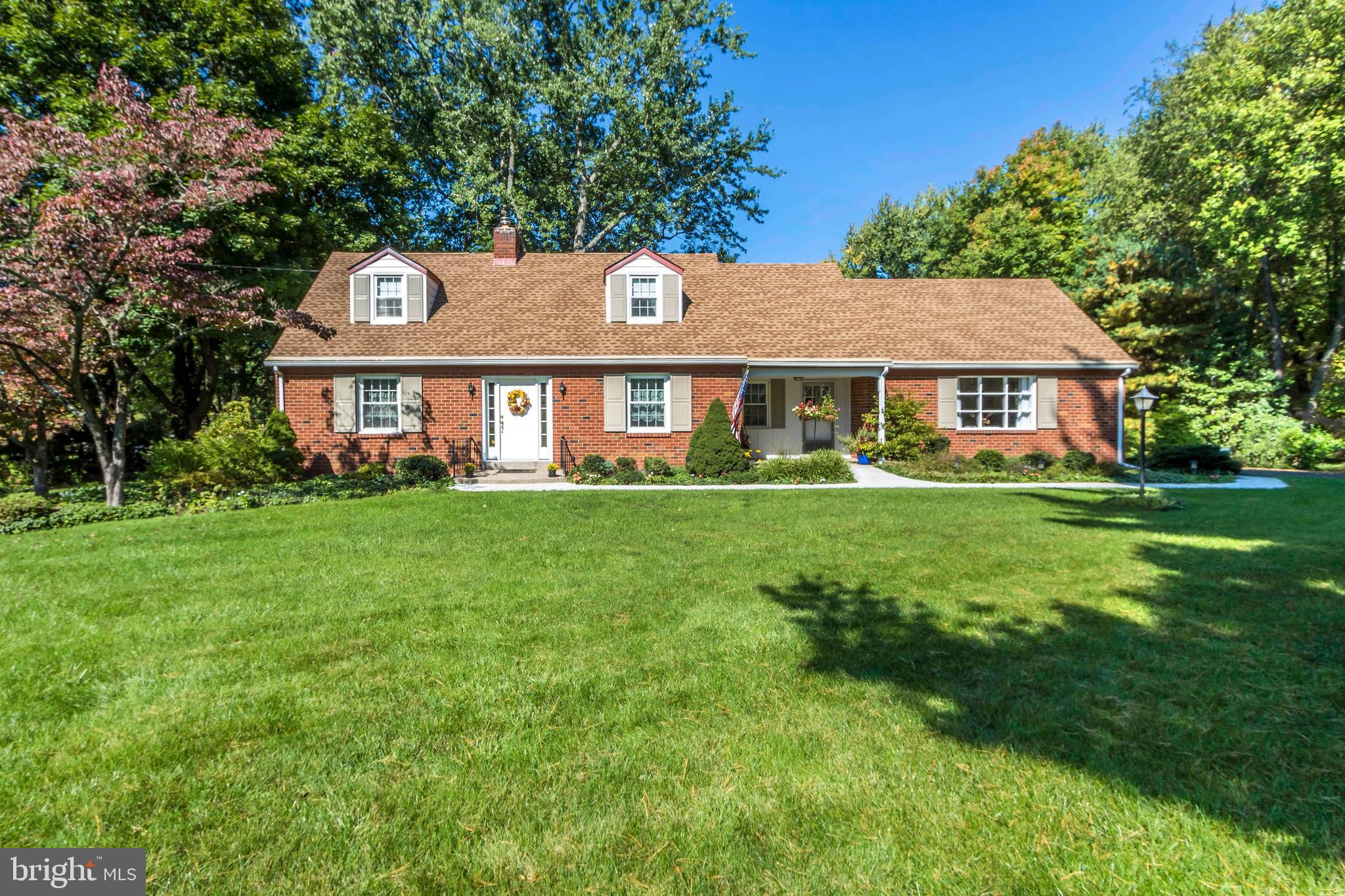 151 Lamp Post Road Doylestown, PA 18901 - Photo 2 of 39 Gallery Image 2