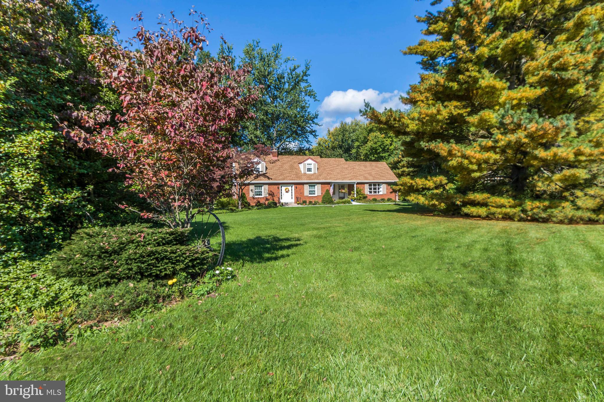 151 Lamp Post Road Doylestown, PA 18901 - Photo 4 of 39 Gallery Image 4