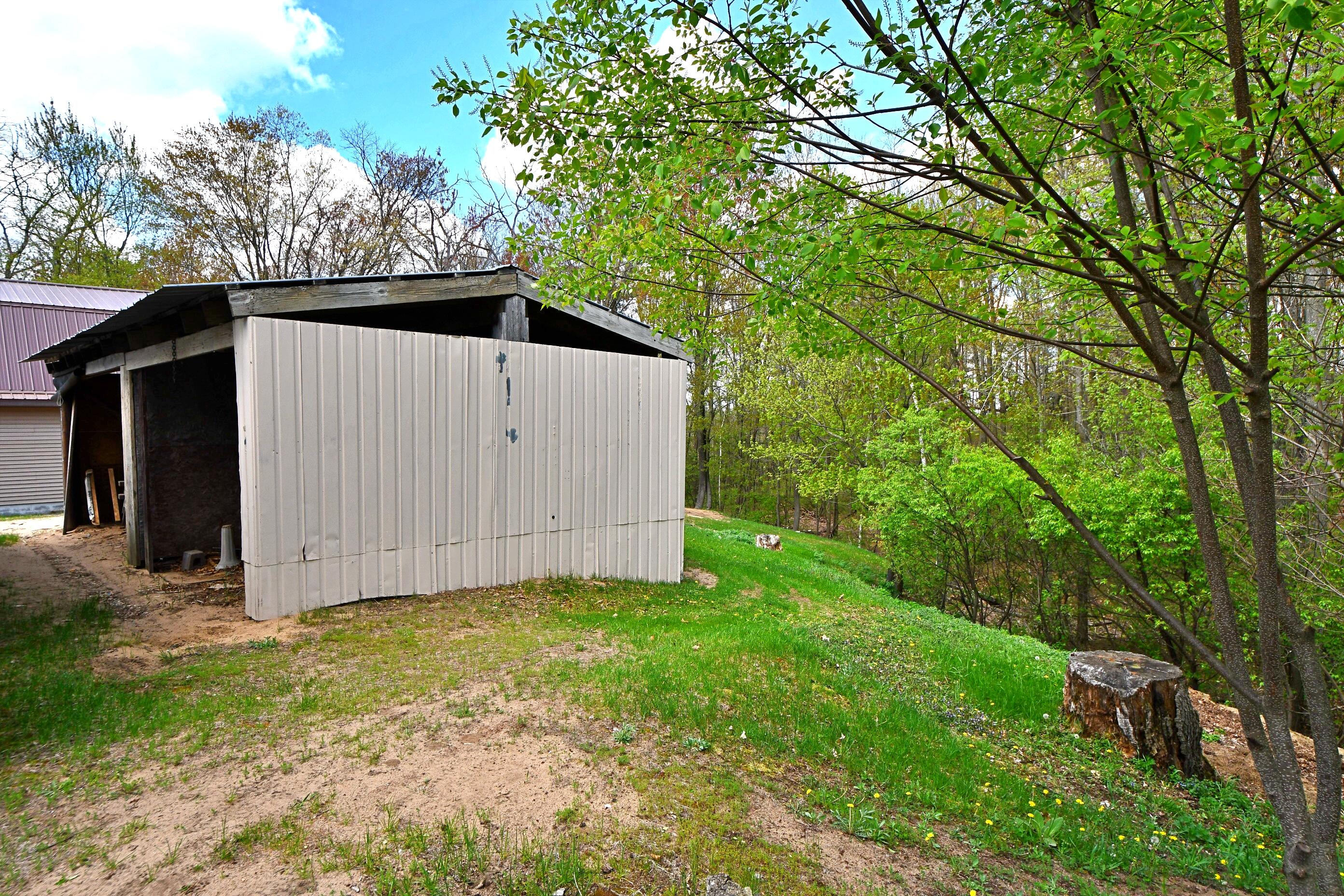 9609 East Madison Road St. Helen, MI 48656 - Photo 36 of 40 Gallery Image 36