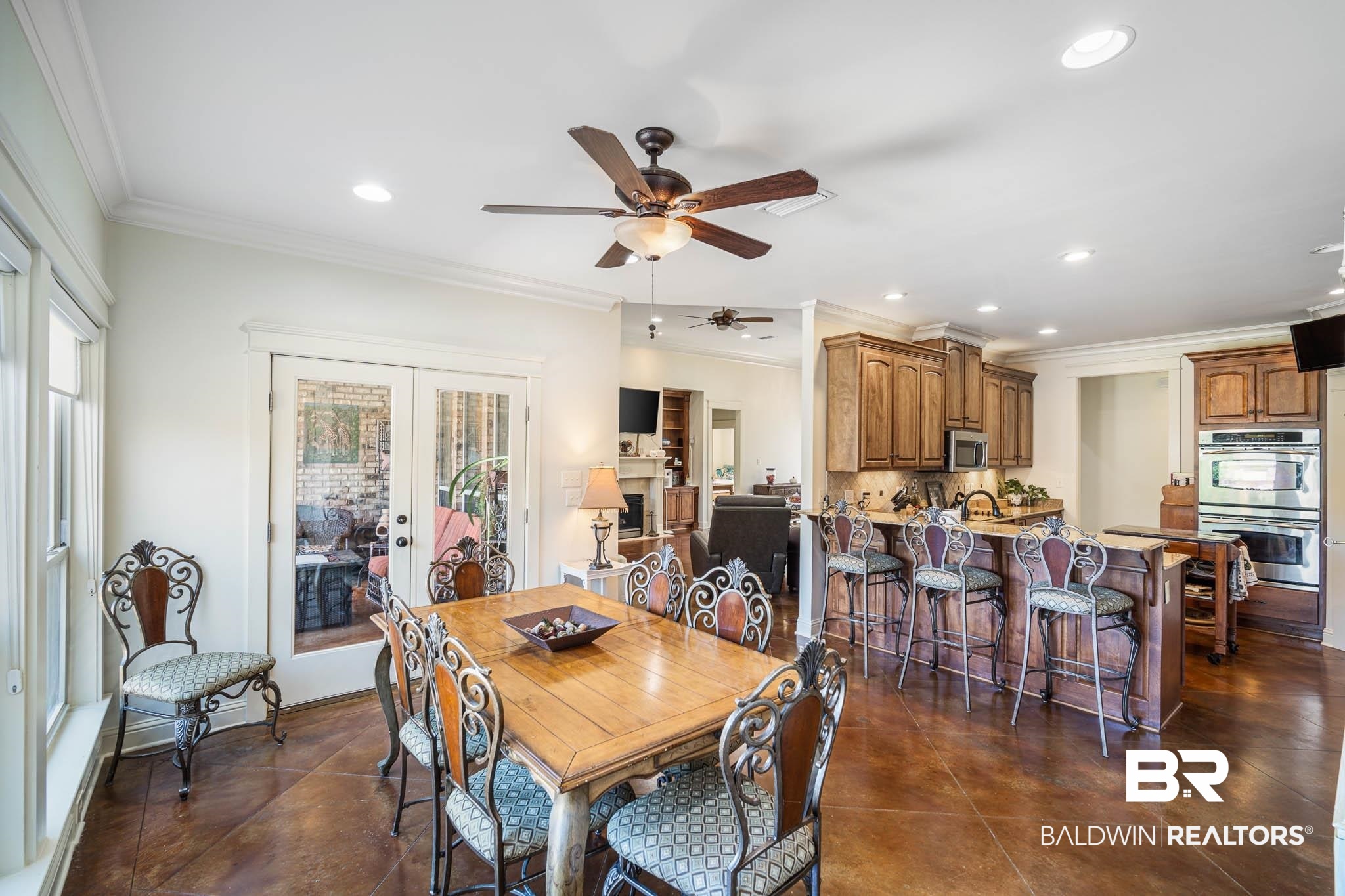 24121 Trowbridge Court Daphne, AL 36526 - Photo 11 of 46 Breakfast kitchen area