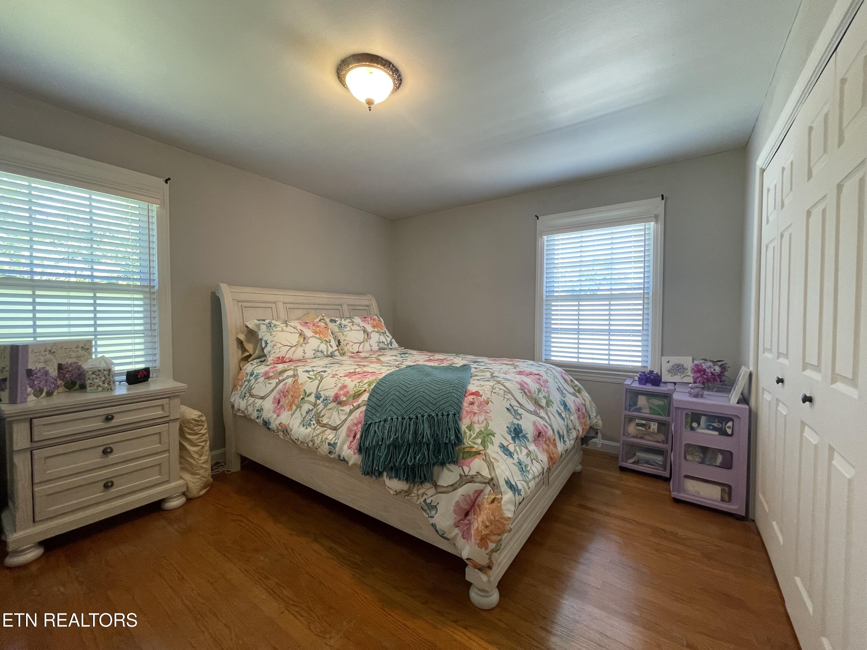 217 West Hicks Street Clinton, TN 37716 - Photo 28 of 41 IMG_5300