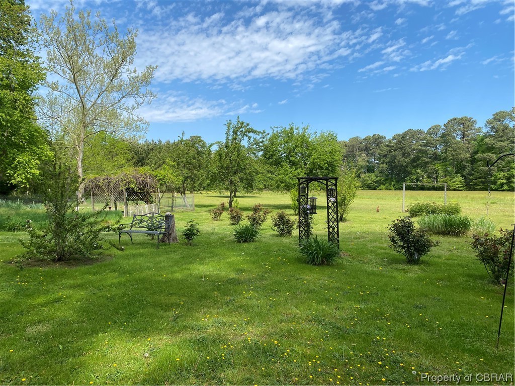 1595 Fitchetts Wharf Road Moon, VA 23119 - Photo 40 of 50
