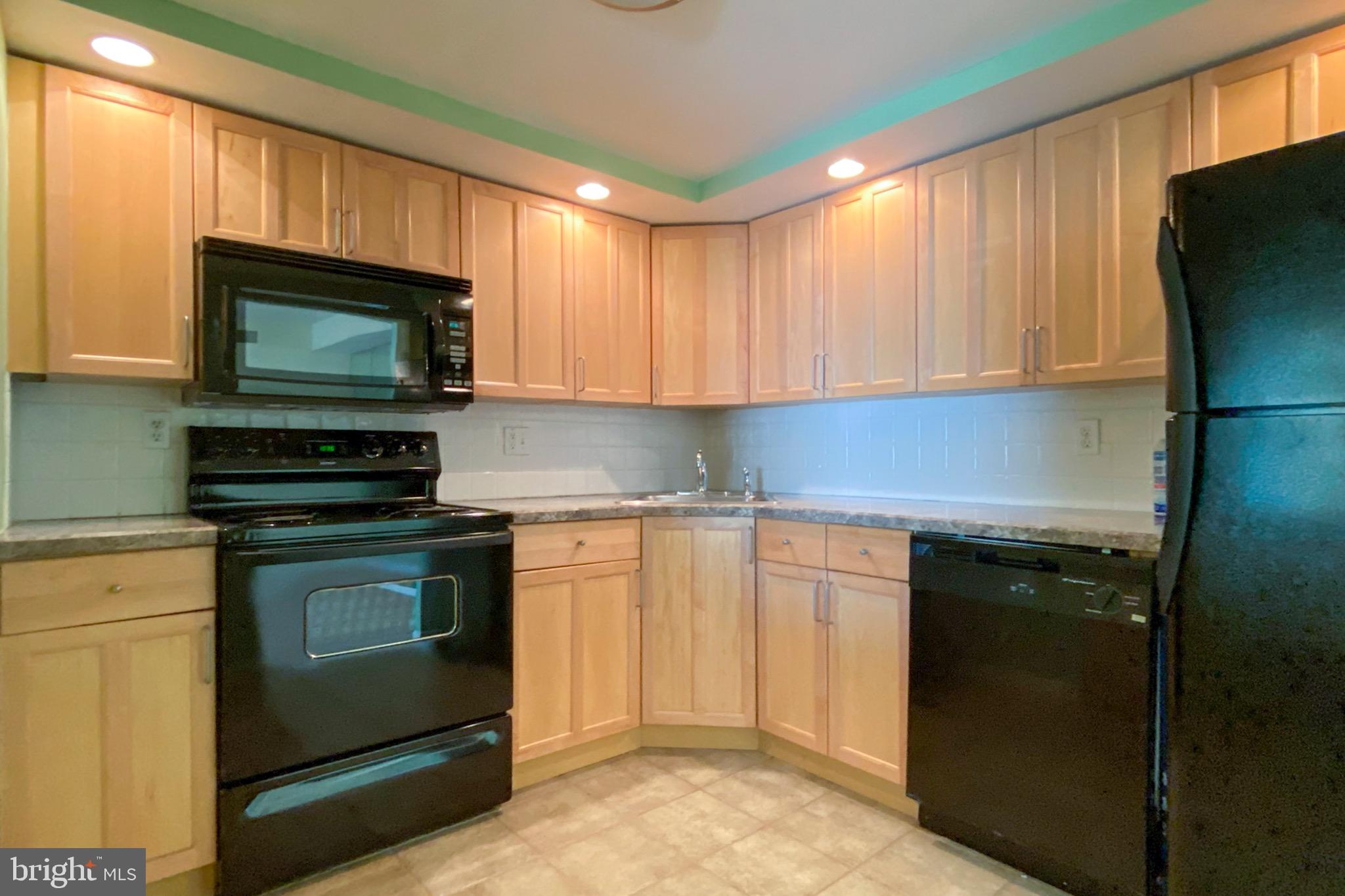 2103 Delaire Landing Road Philadelphia, PA 19114 - Photo 12 of 25 Gallery Image 12