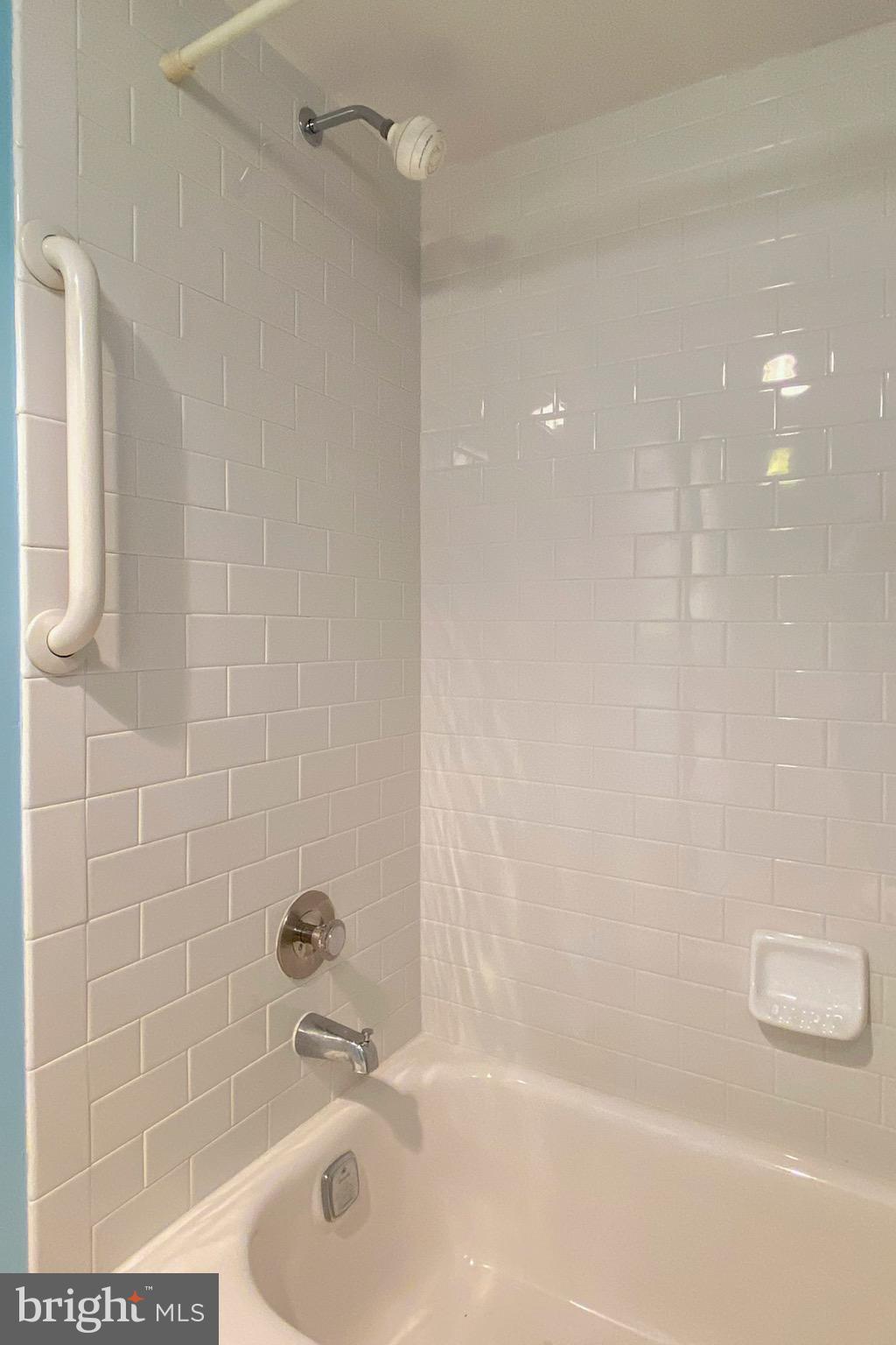 2103 Delaire Landing Road Philadelphia, PA 19114 - Photo 16 of 25 Gallery Image 16