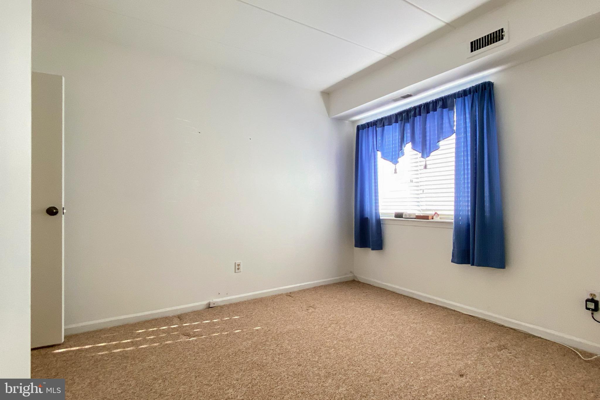 2103 Delaire Landing Road Philadelphia, PA 19114 - Photo 18 of 25 Gallery Image 18