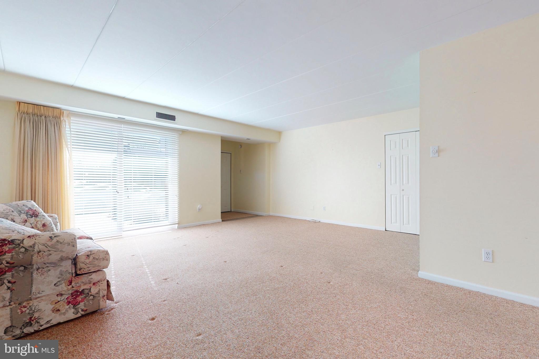2103 Delaire Landing Road Philadelphia, PA 19114 - Photo 5 of 25 Gallery Image 5