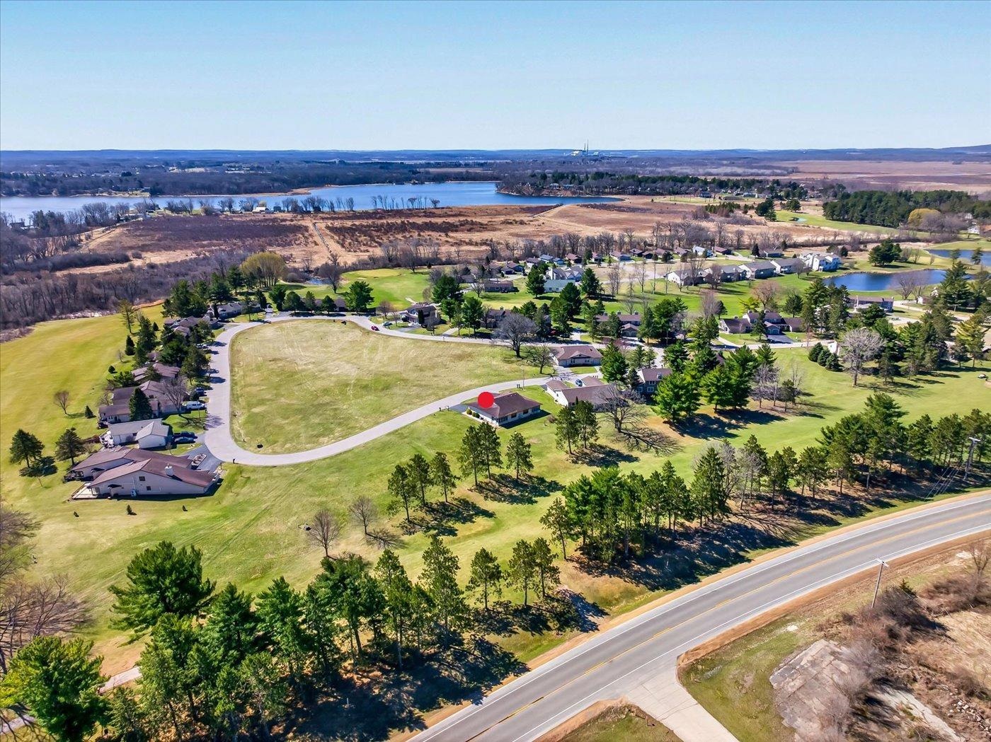 623 Saddle Ridge Portage, WI 53901 - Photo 3 of 40