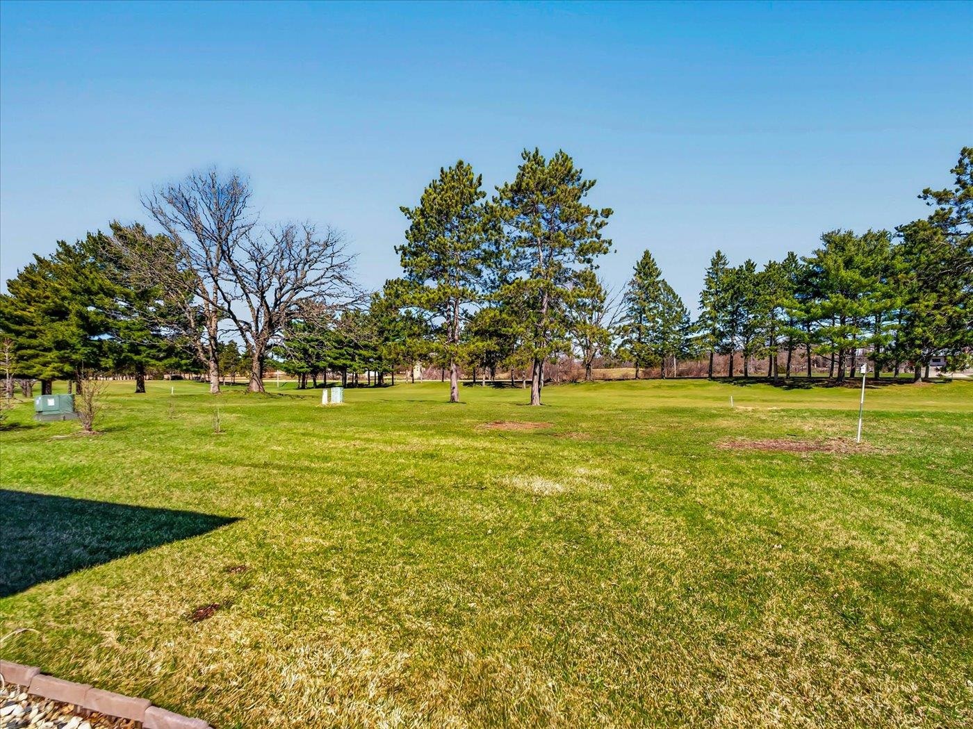 623 Saddle Ridge Portage, WI 53901 - Photo 8 of 40
