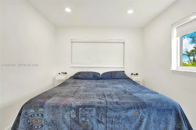 $1,400,000 | 21015 Northeast 19th Court, Miami, FL 33179