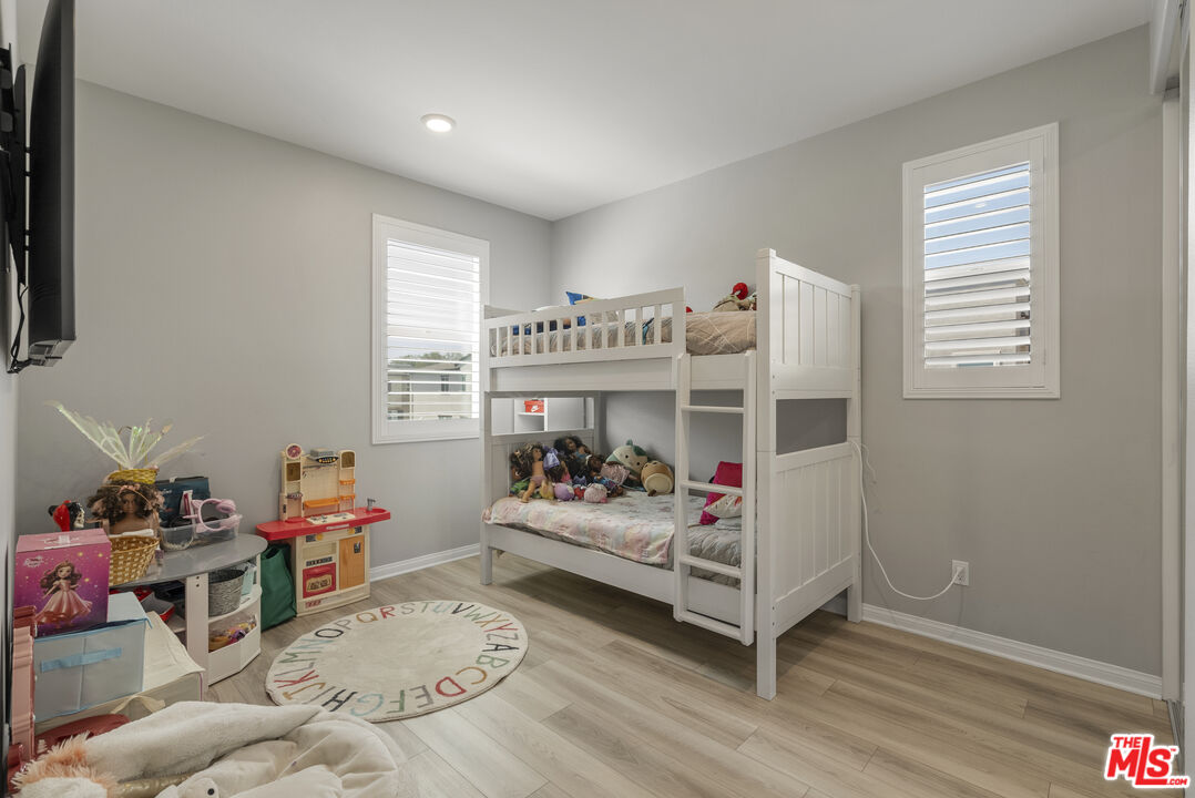 756 Daniel Freeman Circle Inglewood, CA 90301 - Photo 29 of 54 a bedroom with furniture and a bed