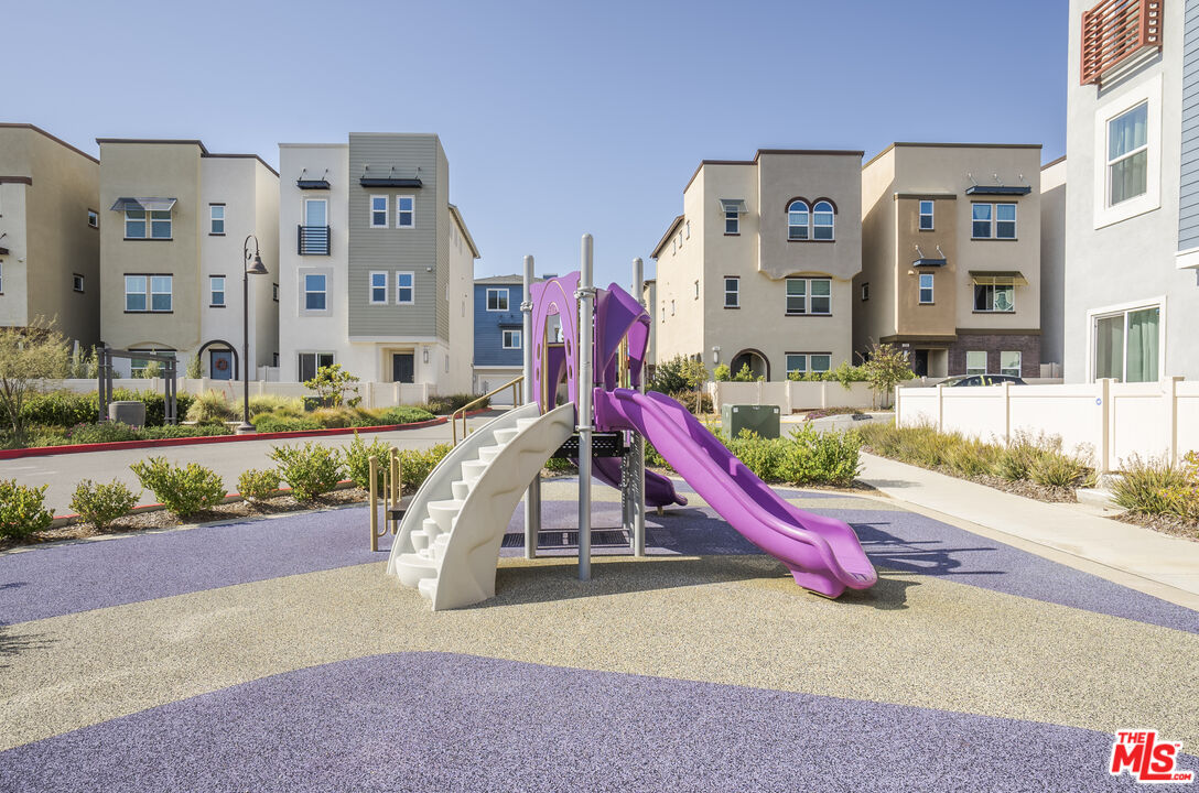 756 Daniel Freeman Circle Inglewood, CA 90301 - Photo 47 of 54