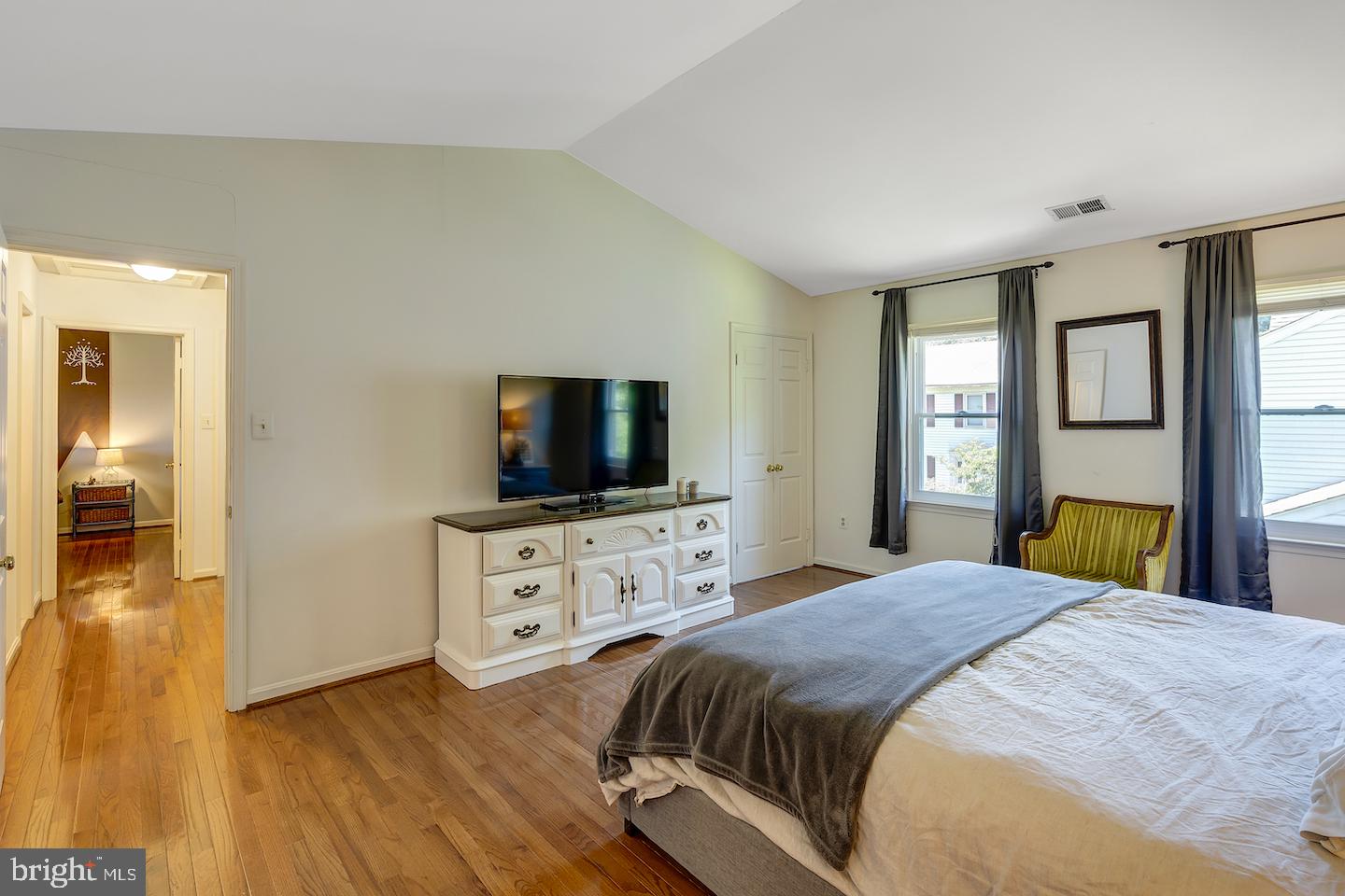 14903 Alpine Meadow Lane Silver Spring, MD 20906 - Photo 27 of 49 Master suite with vaulted ceiling