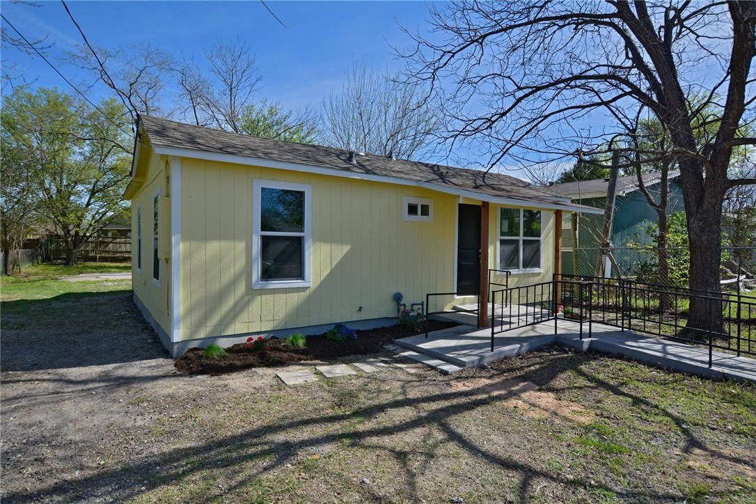 1207 Vargas Road Austin, TX 78741 - Photo 1 of 1 Gallery Image 1