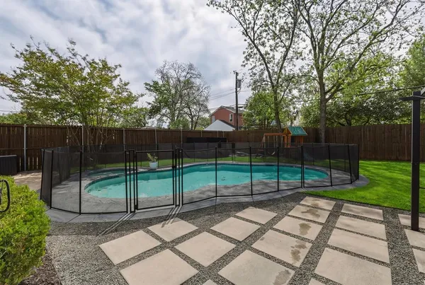 $8,450 | 5914 Goodwin Avenue, Dallas, TX 75206