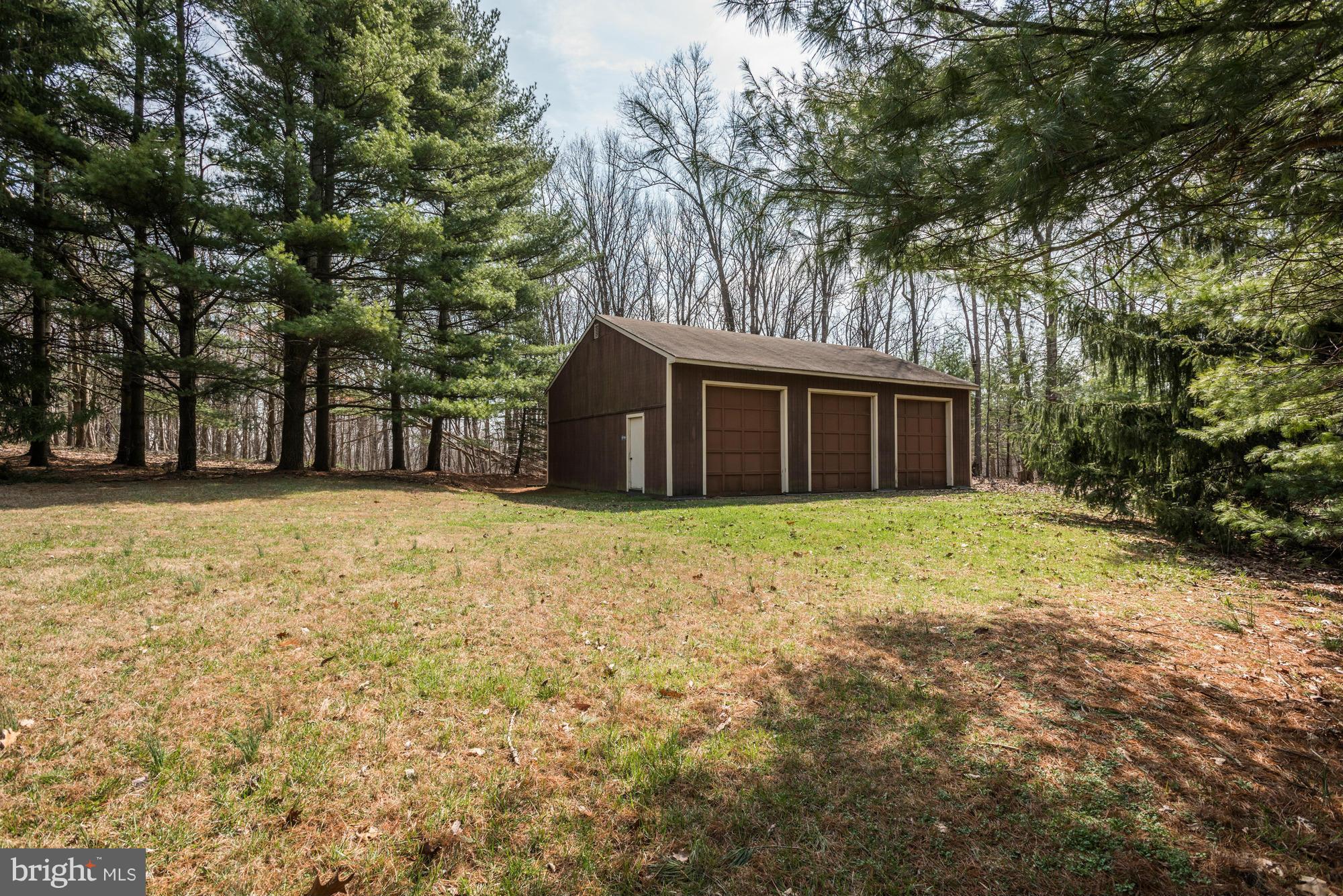 4741 Millers Station Road Hampstead, MD 21074 - Photo 22 of 30 Exterior (Rear)