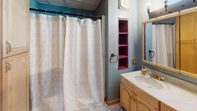 $224,900 | 44 Penobscot Avenue, Howland, ME 04448