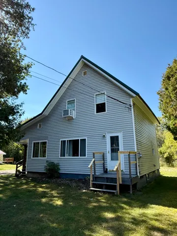 $224,900 | 44 Penobscot Avenue, Howland, ME 04448