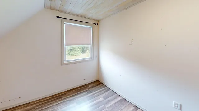 $224,900 | 44 Penobscot Avenue, Howland, ME 04448