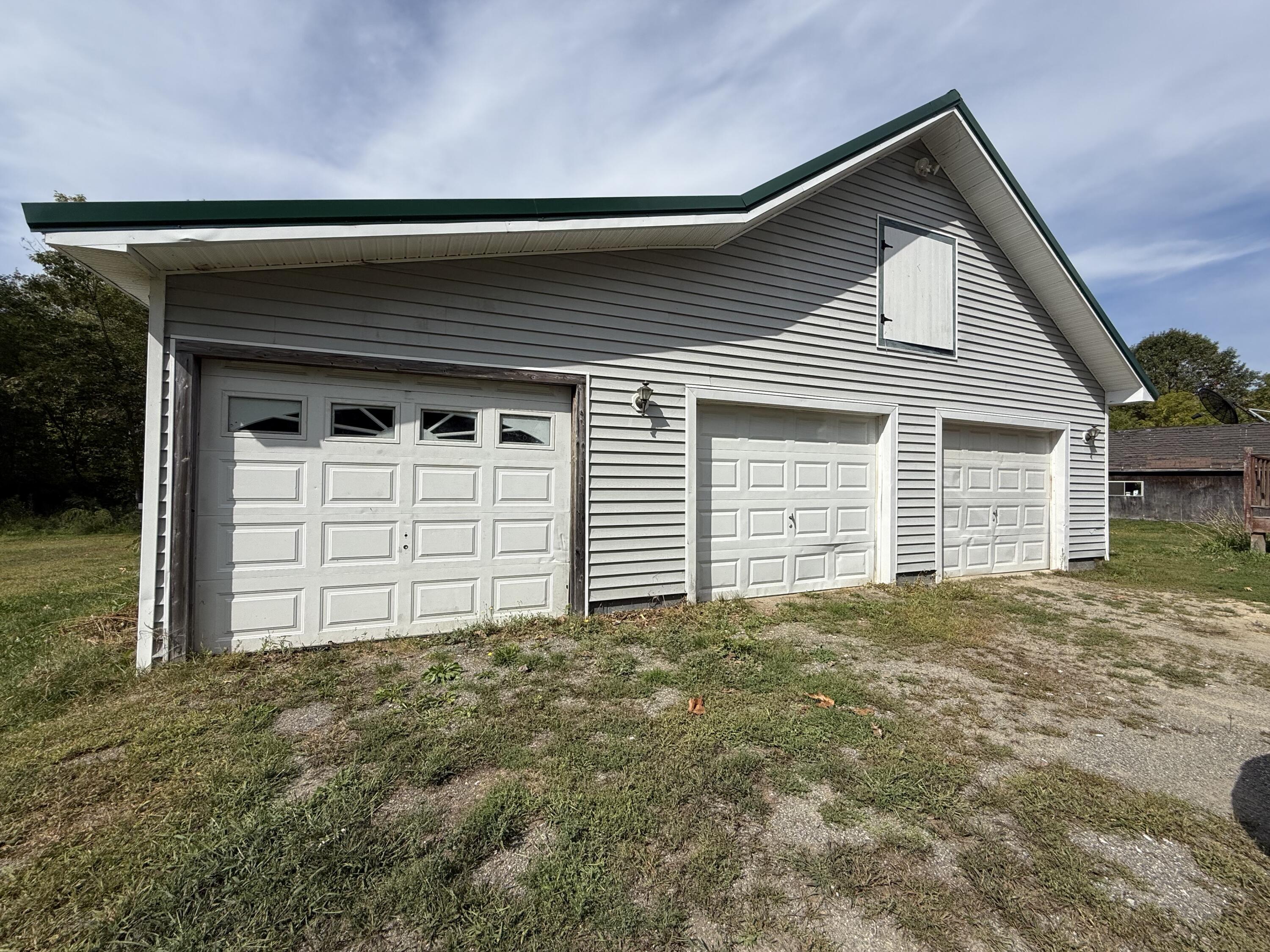 44 Penobscot Avenue Howland, ME 04448 - Photo 7 of 40 IMG_4428