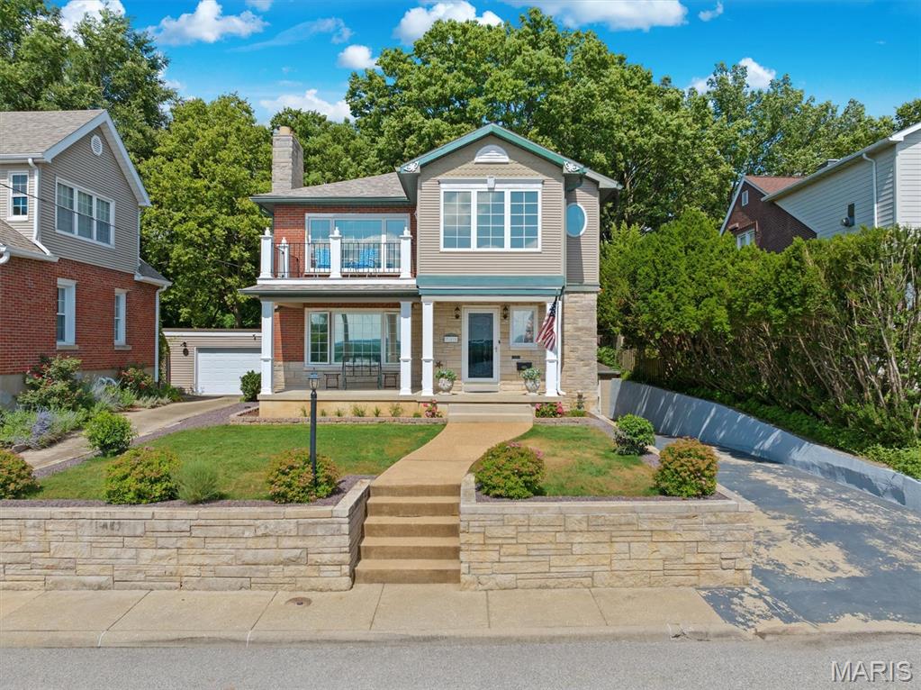 711 Riverview Drive Alton, IL 62002 - Photo 2 of 51