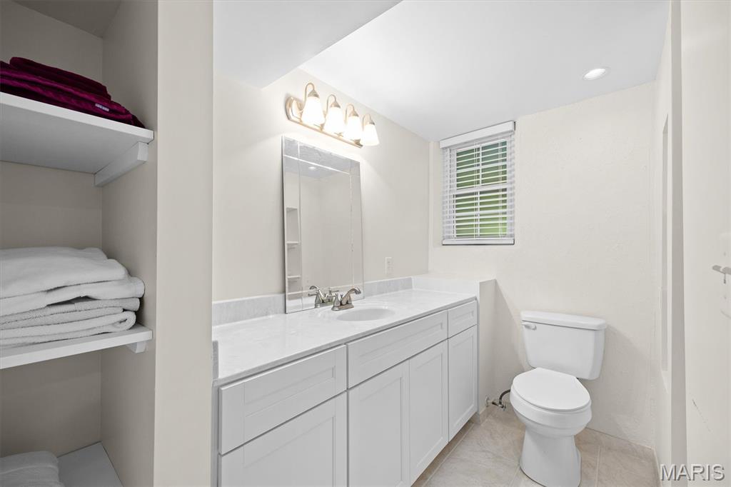 711 Riverview Drive Alton, IL 62002 - Photo 34 of 51