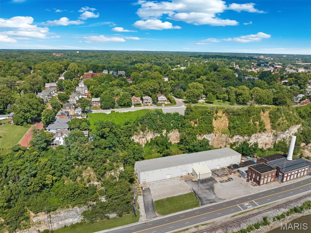 711 Riverview Drive Alton, IL 62002 - Photo 4 of 51