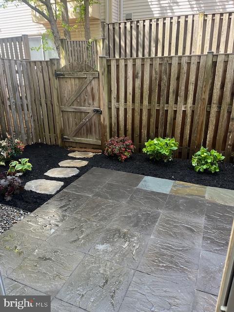 1924 North Daniel Street Arlington, VA 22201 - Photo 18 of 23 a view of a pathway of a building