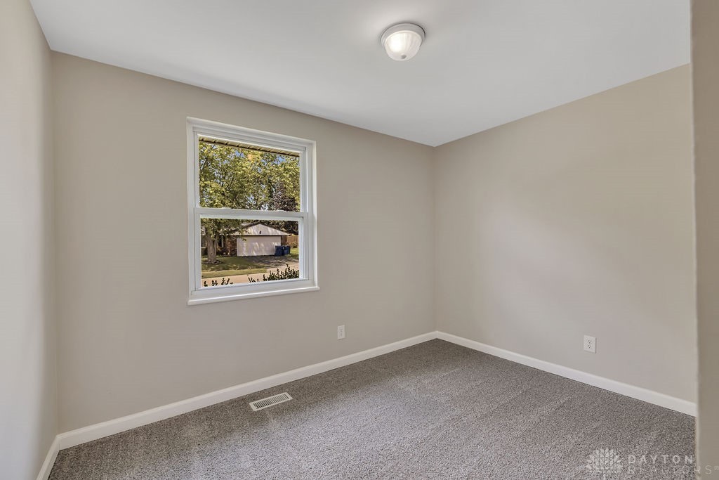 7654 Rothfield Drive Huber Heights, OH 45424 - Photo 23 of 33
