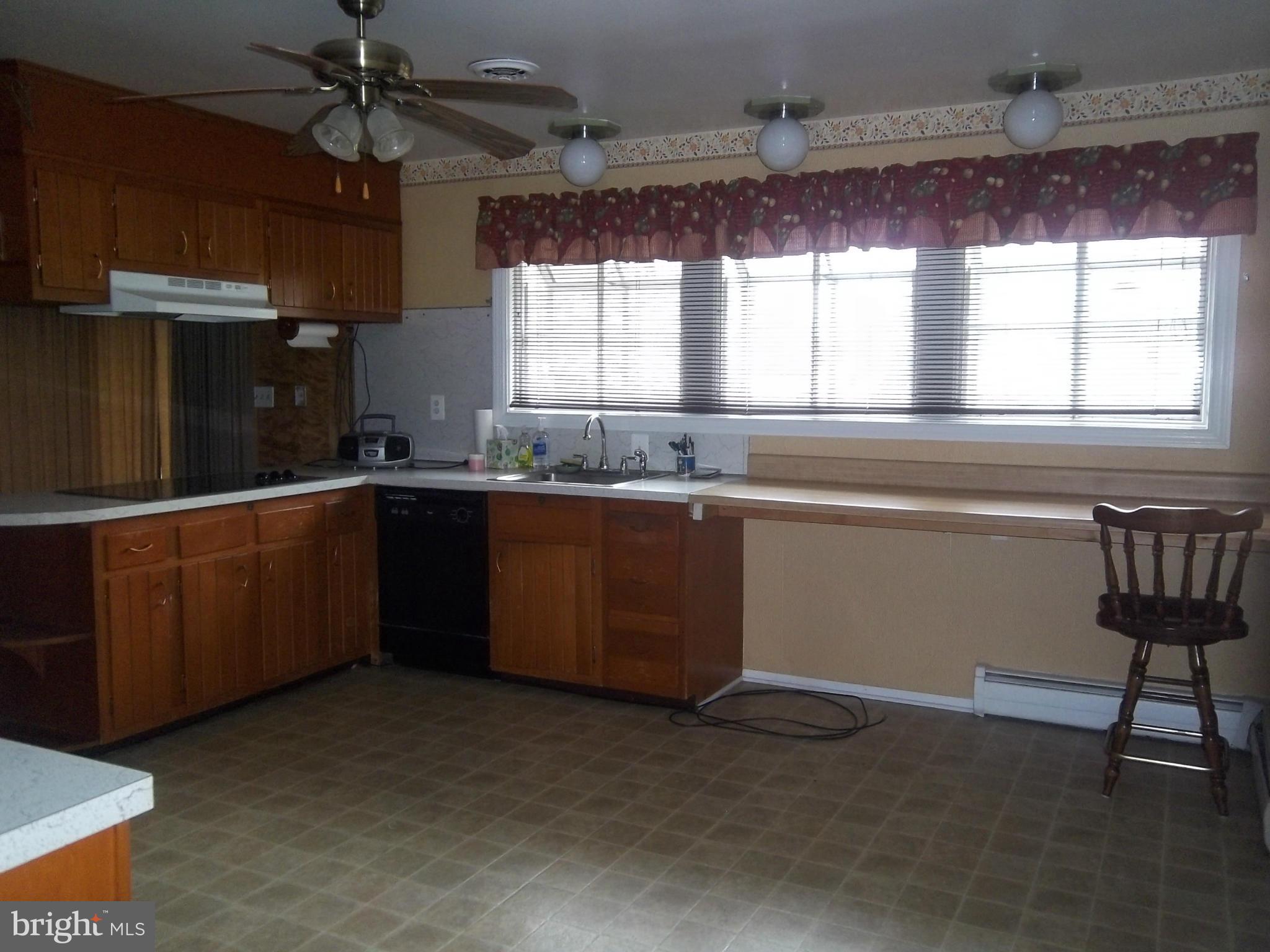 4 Park Circle Rising Sun, MD 21911 - Photo 6 of 20 Kitchen