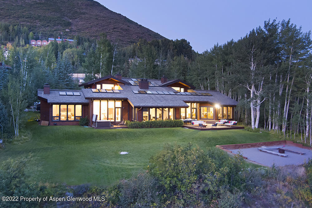 352 East Reds Road Aspen, CO 81611 - Photo 15 of 46 352eReds_WEB22091252_v2