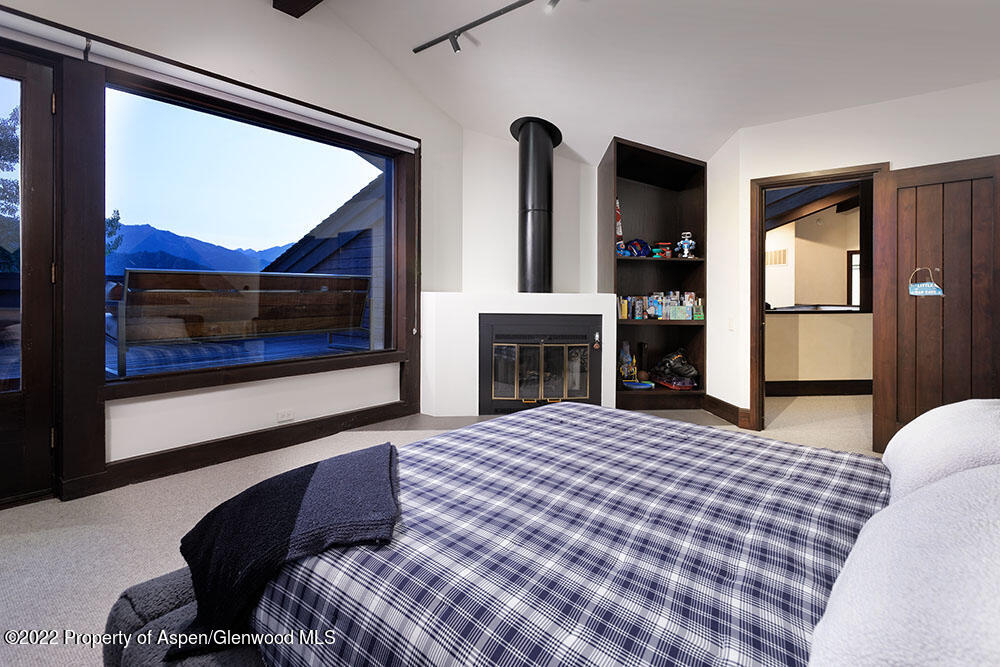 352 East Reds Road Aspen, CO 81611 - Photo 34 of 46 352eReds_WEB22091224