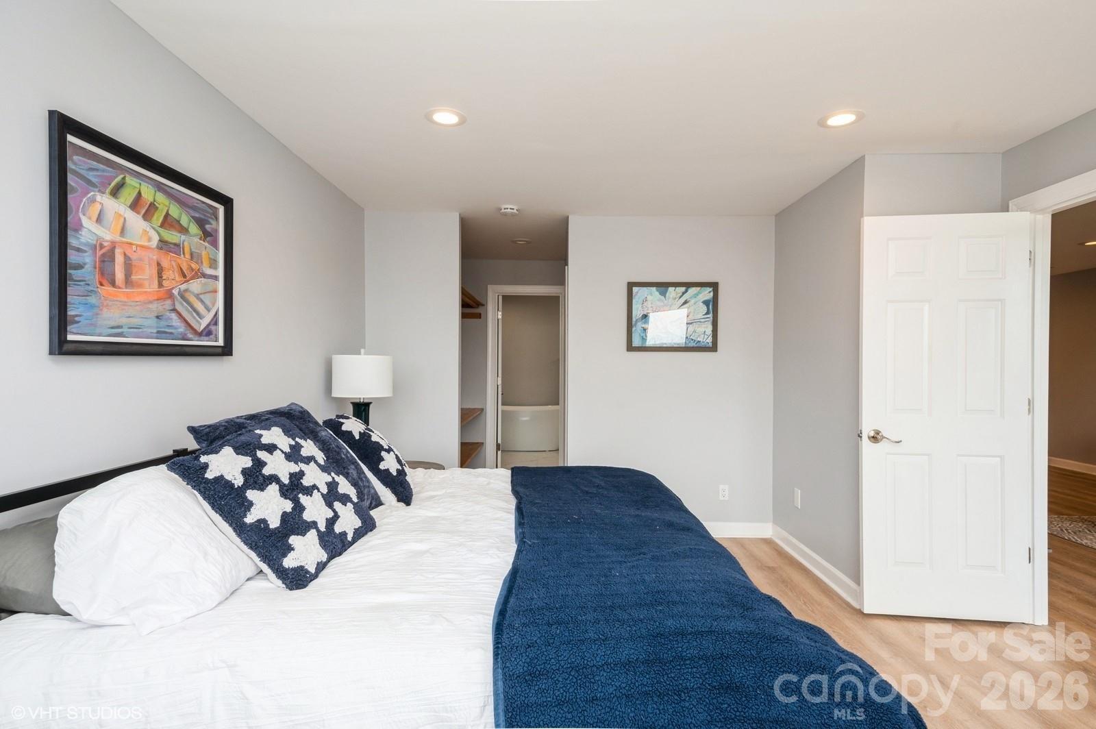 13822 Queens Harbor Road, Unit H Charlotte, NC 28278 - Photo 16 of 38