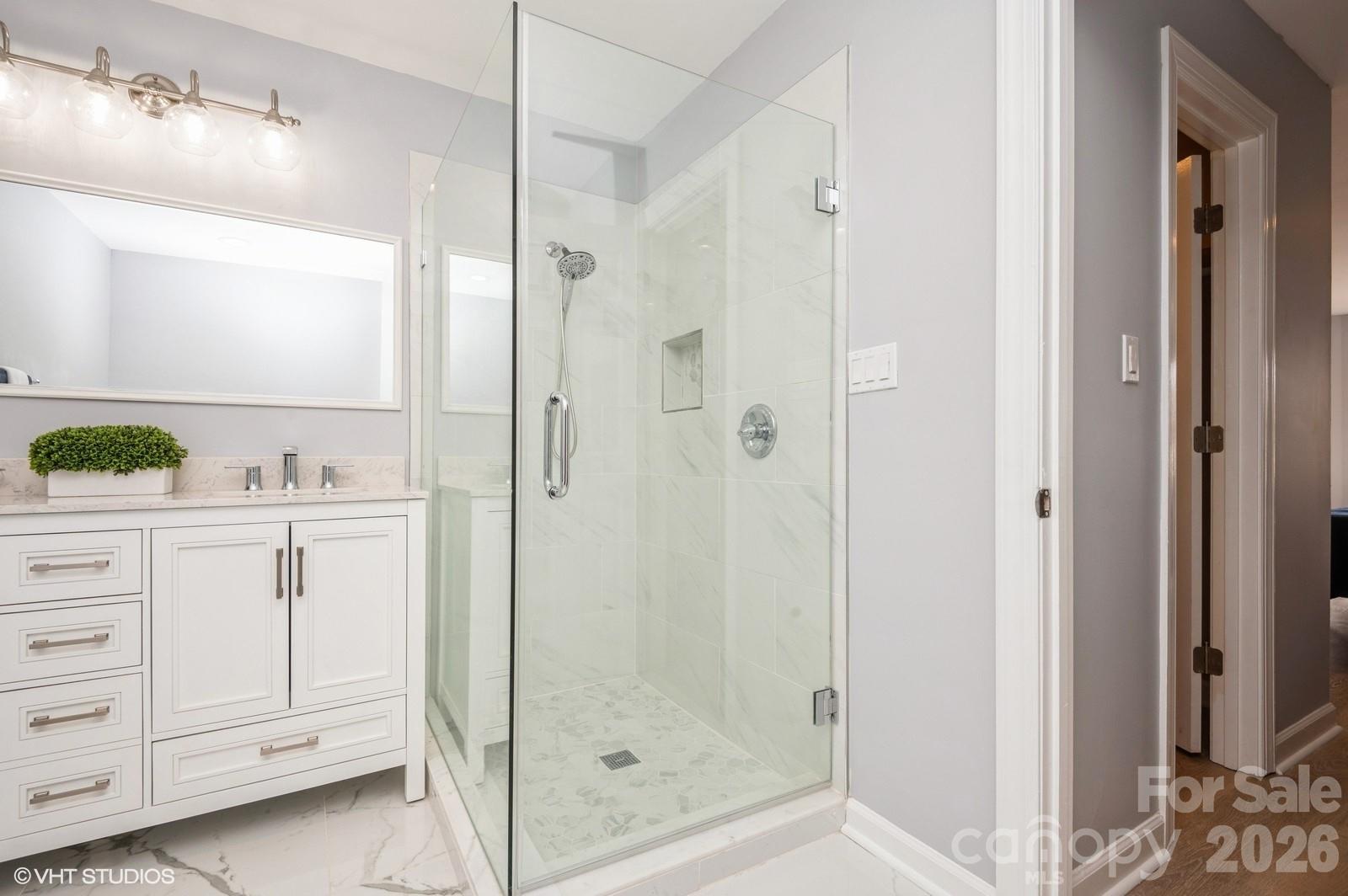 13822 Queens Harbor Road, Unit H Charlotte, NC 28278 - Photo 21 of 38